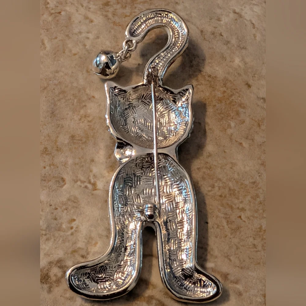 Glittery White Cat Brooch with Working Bell